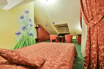 Фото номера Номер Делюкс с кроватью размера «queen-size» Отель Hotel Wiosna г. Рабка 4