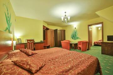 Фото номера Апартаменты с 2 спальнями Отель Hotel Wiosna г. Рабка 3